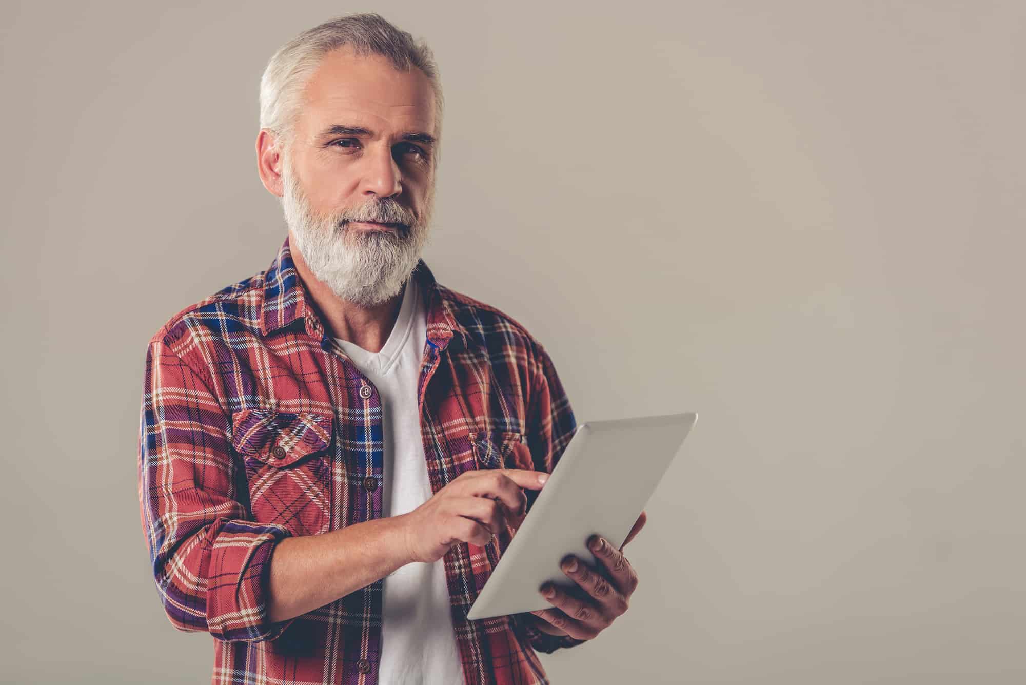 The Advantages of Teaching Seniors to Use Technology Digital Health Buzz!