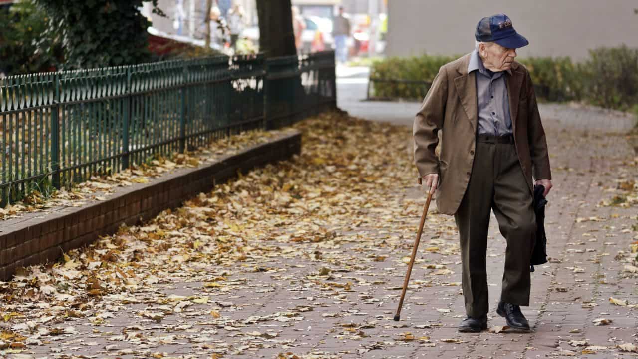 https://digitalhealthbuzz.com/wp-content/uploads/2020/02/photo-of-elderly-man-walking-on-pavement-3093287-1280x720.jpg