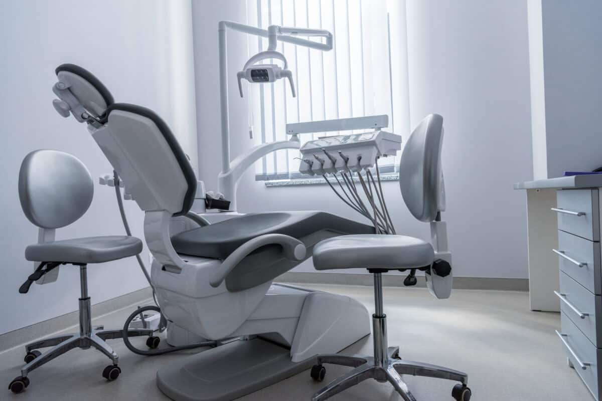 What Dentists Need to Know About Dental Equipment Financing