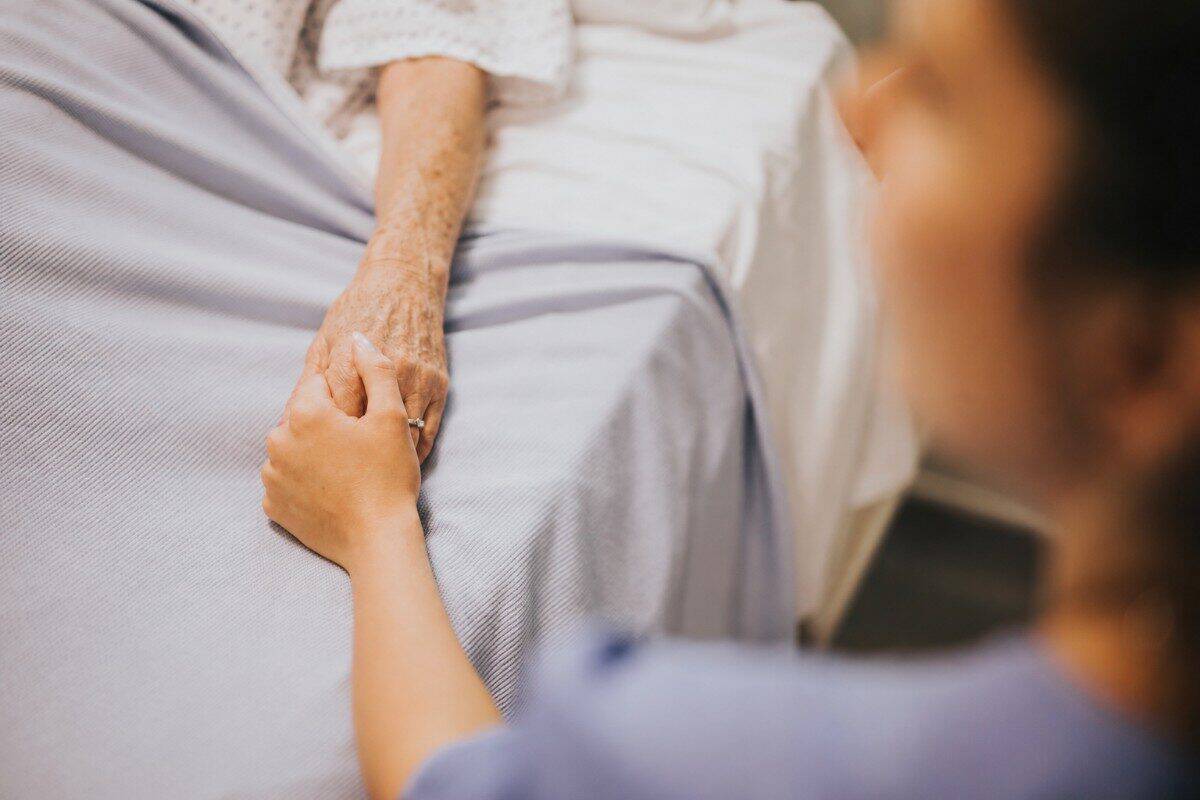 Guardian Angel Carers Highlights the Dignity and Privacy End-of-Life Home Care Offers